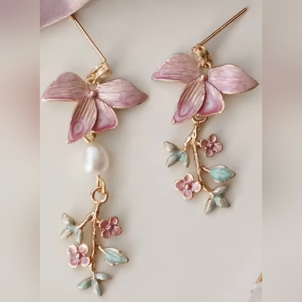Floral Drop Earrings in Pink and Gold